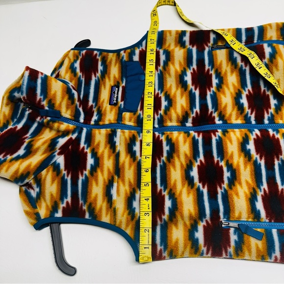 Patagonia Synchilla Aztec print Colorful Patterned Women's Vest size S - Picture 8 of 10